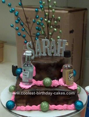 This is a rocking 21st birthday cake for a young woman. 21st Birthday Cakes