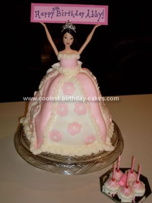 Strawberry Birthday Cake on Coolest Barbie Birthday Cake 203