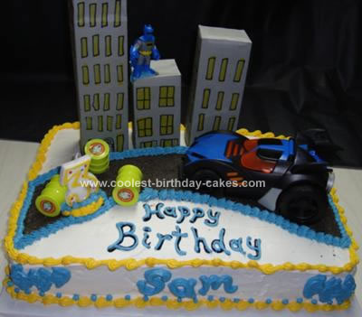 Birthday Cake  on Batman Coloring   Activity Book  Gotham City Limits
