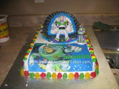 Sports Birthday Cakes on Coolest Buzz Lightyear Cake 15
