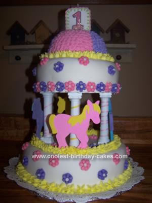 Year   Birthday Party Ideas on Carousel Cake Ideas