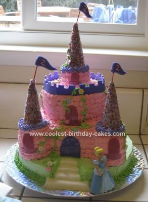 Cinderella Birthday Party Ideas on Coolest Cinderella Castle Cake 260