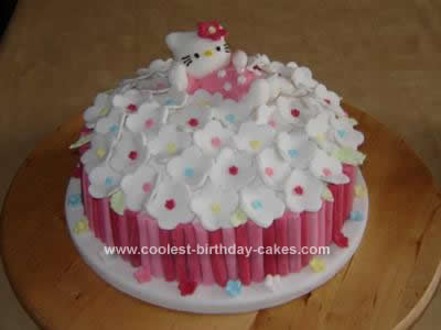 Coolest Birthday Cakes on Coolest Hello Kitty Birthday Cake 145