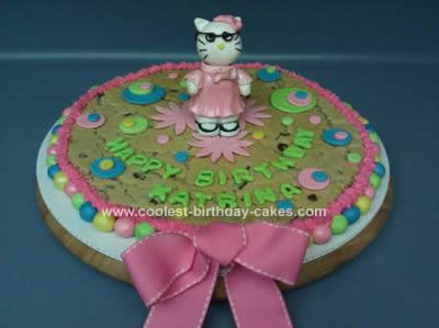  Kitty Birthday Cake on Coolest Hello Kitty Chocolate Chip Cookie Cake 165