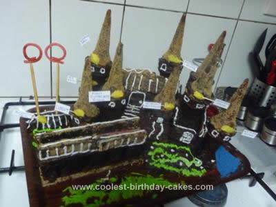 Castle Birthday Cake on Coolest Hogwarts Castle Birthday Cake 13