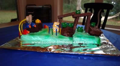 Angry Birds Birthday Cake on Coolest Homemade Angry Birds Cake 10