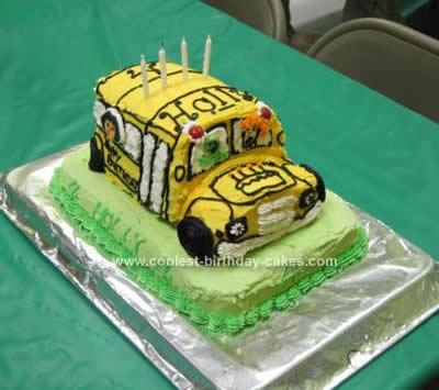 It is a 9x13 cake below The bus cake was made from one and a half cake 