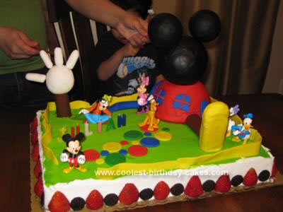 Mickey Mouse Clubhouse Birthday Cake on How To Make A Mickey Mouse Clubhouse Cake
