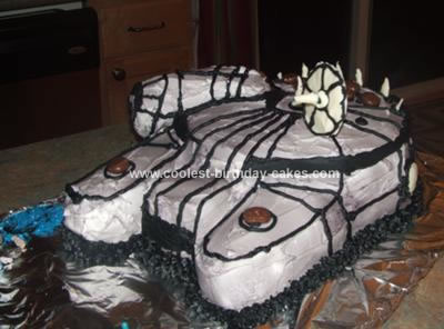 Star Wars Coloring Sheets on Coolest Millenium Falcon Star Wars Cake 2
