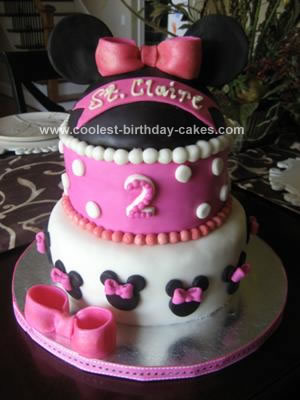 Minnie Mouse Birthday Cakes on Was Asked To Make A Minnie Mouse Homemade Cake For A Lovely 2 Year