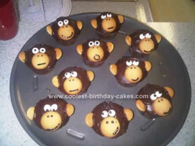 Monkey Birthday Cakes on Coolest Monkey Birthday Cupcakes 11 21439714 Jpg