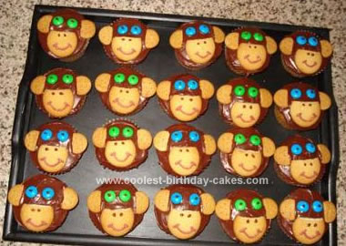 Monkey Birthday Cake on Party Decor   More Monkey Cupcakes