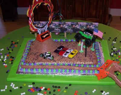 Monster Truck Birthday Cakes on Coolest Monster Truck Theme Cake 53