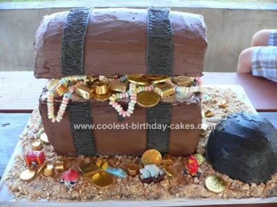 Pirate Themed Birthday Party on Coolest Pirate Treasure Chest Cake Design 71