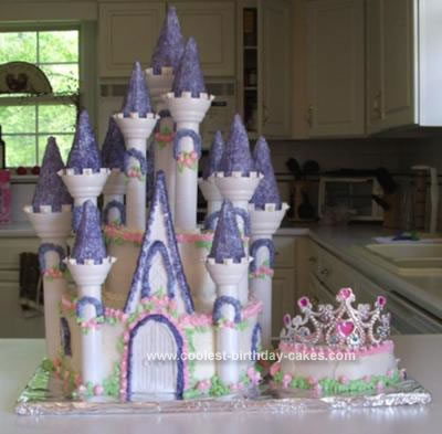 Disney Princess Birthday Party Ideas on Castle Birthday Cake On Coolest Princess Castle Cake 250