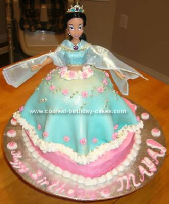 Disney Princess Birthday Cake on My Daughter Wanted A Princess Jasmine Cake For Her 5th Birthday