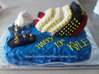 Kids Birthday Cakes on Coolest Sinking Titanic Cake 15
