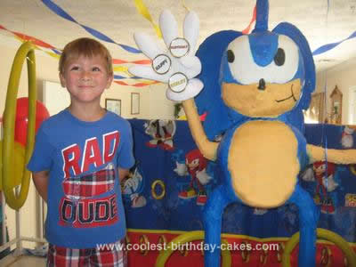 Sonic Birthday Cake on Homemade Sonic The Hedgehog Birthday Cake