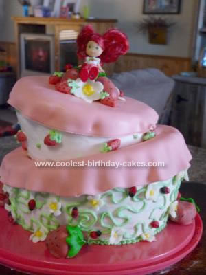 Castle Birthday Cake on Coolest Strawberry Shortcake Birthday Cake 44