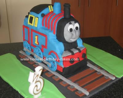 Thomas Birthday Cake on Coolest Thomas The Tank Engine 3rd Birthday Cake 154