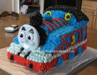 Thomas  Train Birthday Cakes on Coolest Thomas The Tank Engine Birthday Cake 128
