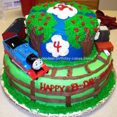 Thomas  Train Birthday Cakes on 