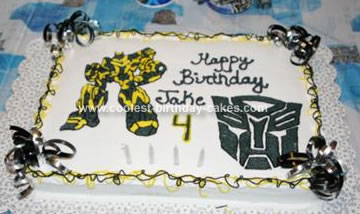 Transformers Birthday Cake on Homemade Bumblebee Transformers Birthday Cake