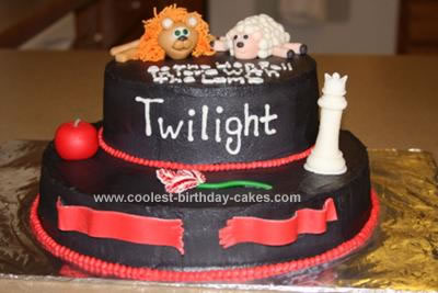 Twilight Birthday Cakes on Coolest Twilight Cake 3