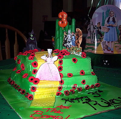 Zebra Birthday Cakes on Coolest Wizard Of Oz Rainbow Cake 16