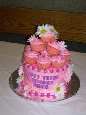 Flower Birthday Cake on Homemade Cupcake Pink Flower Birthday Cake