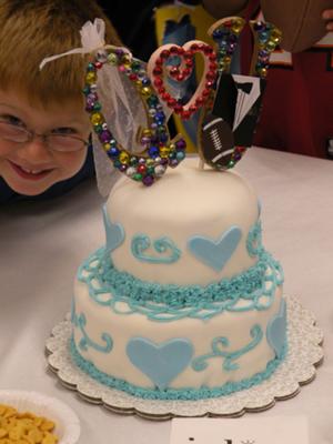 This is one of the 2 Q and U wedding cakes I made for my son's kindergarten