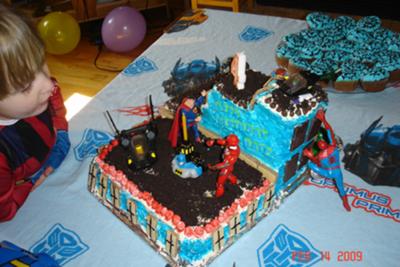 Spiderman Birthday Cakes on Nate S Superhero Birthday Cake