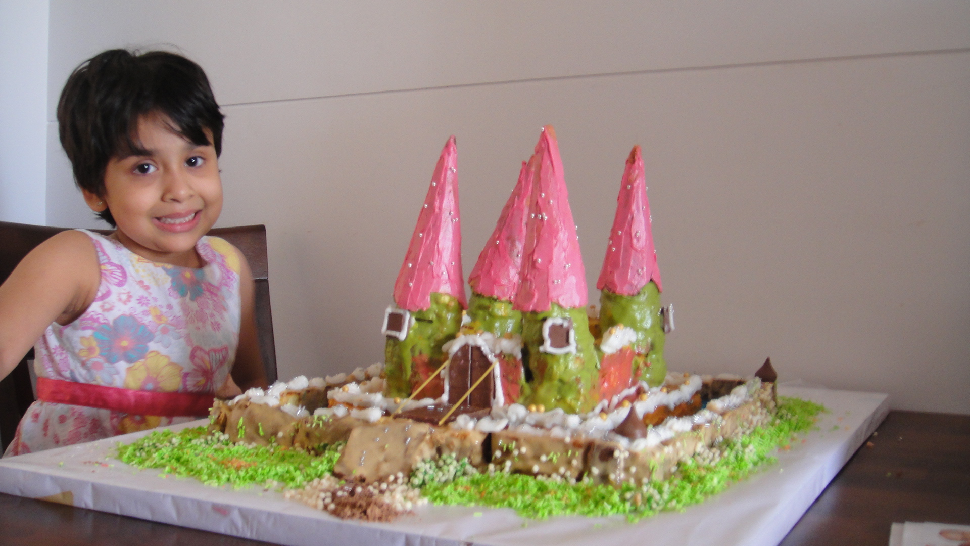 Cool Castle Cake for my Daughter's 6th Birthday