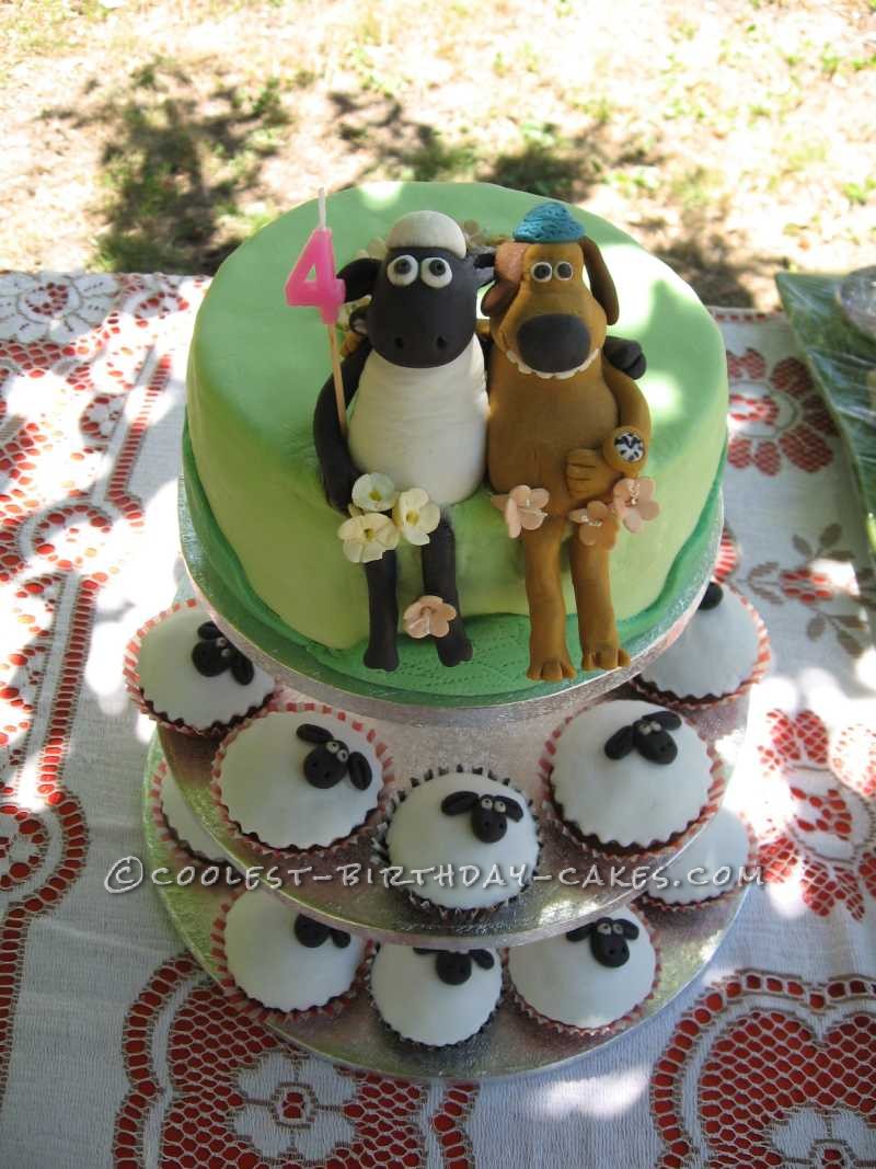 Coolest Shaun The Sheep Cake with Sheep Cupcakes