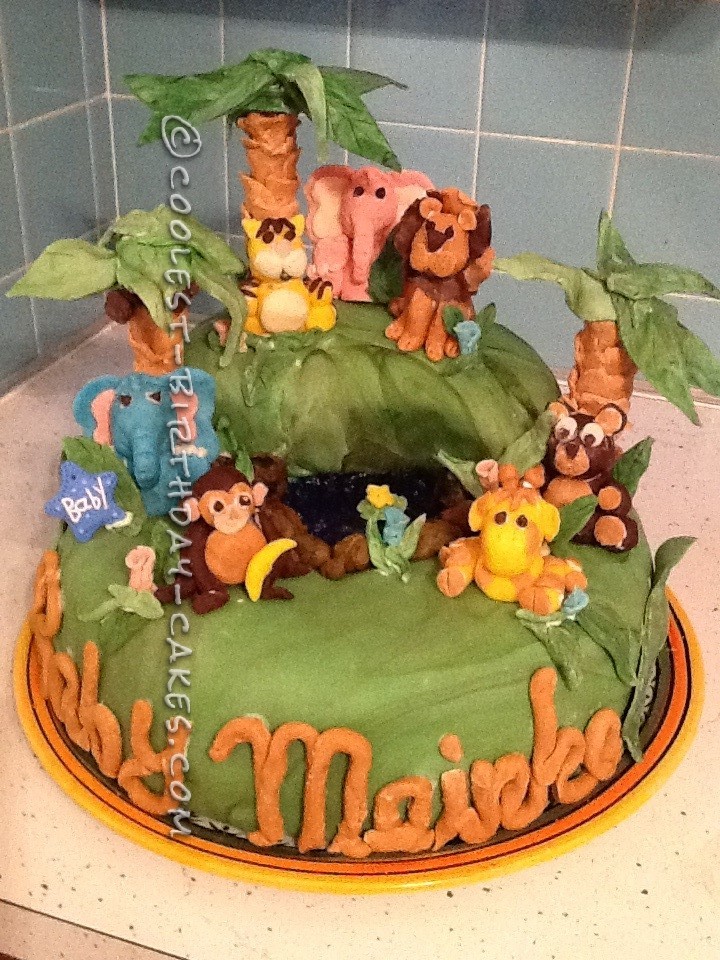 Mum's genius jungle-inspired cake using Kmart products wows hundreds and  sparks an online trend | Daily Mail Online