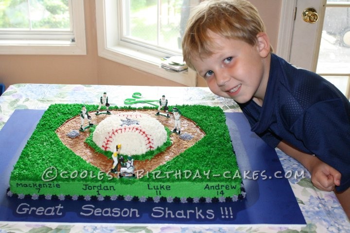 Coolest Baseball Diamond Cake