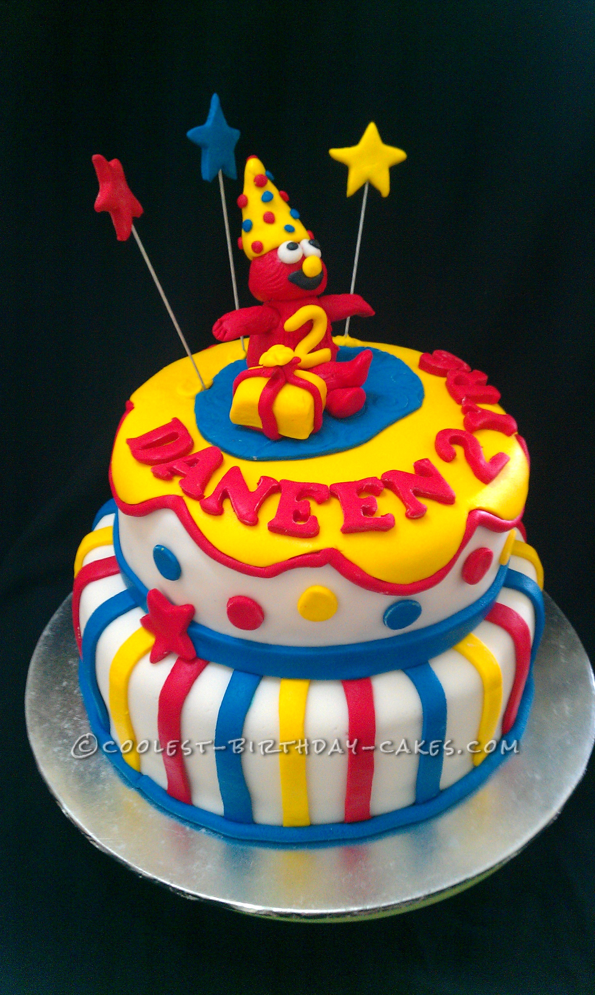 Coolest 2 Tiers 3D Elmo Cake