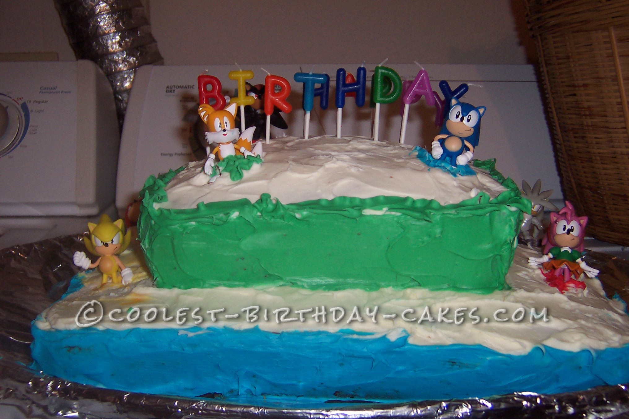 Coolest Sonic the Hedgehog Cake