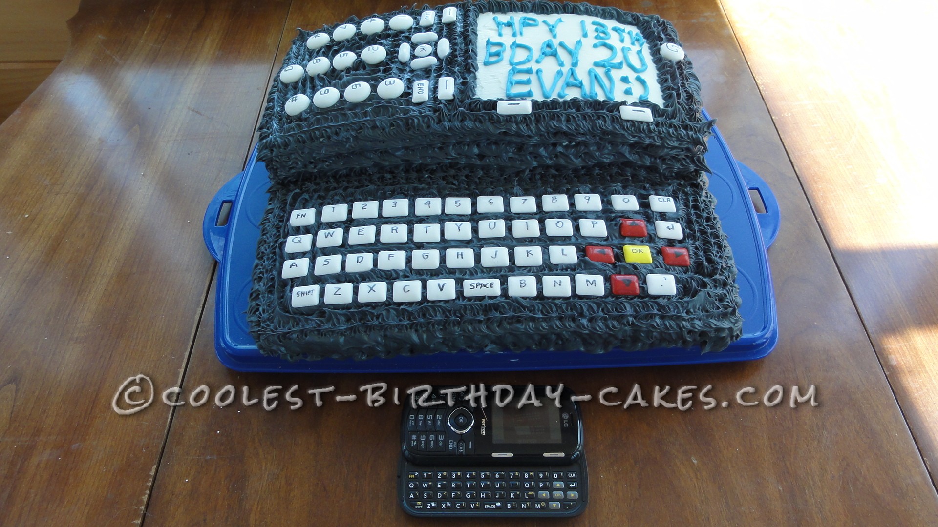 Cool Texting Cell Phone Cake