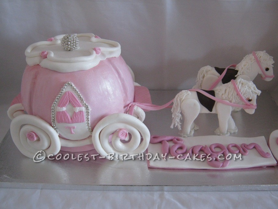 Awesome Princess Carriage and Horses Cake