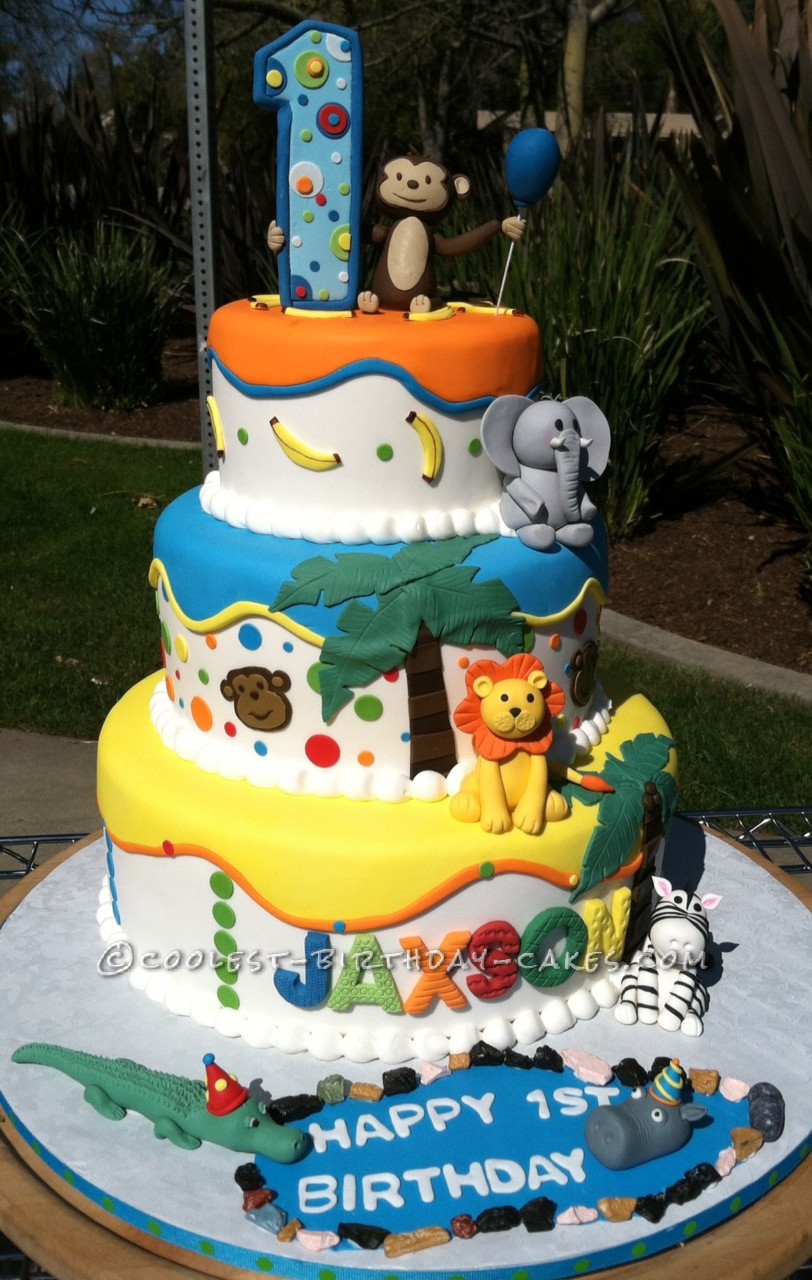 Coolest Zoo-Themed Birthday Cake