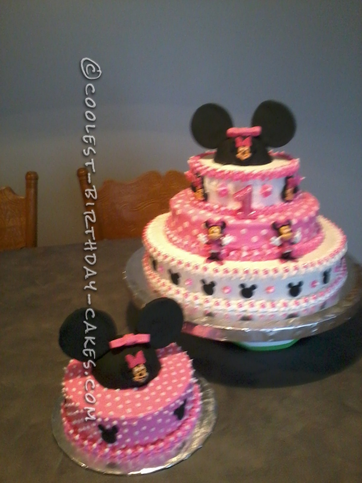 Coolest Minnie Mouse Cake for a 1st Birthday