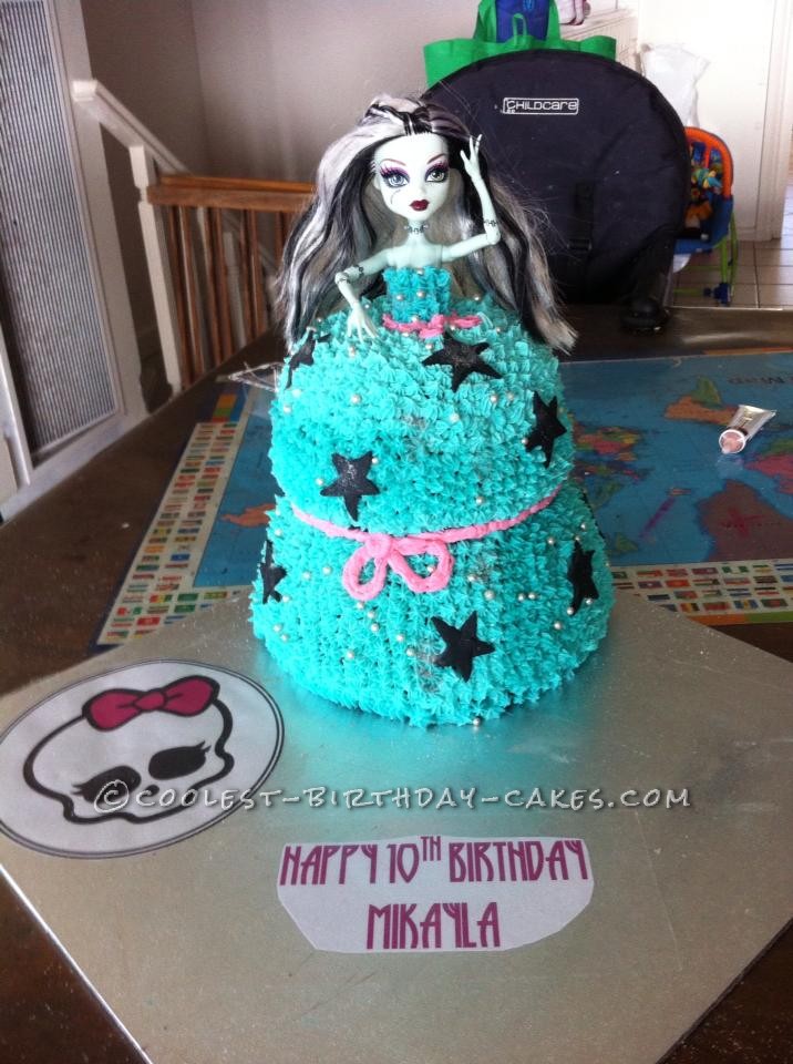 Coolest Monster High Cake