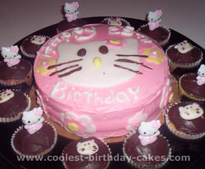 Hello Kitty Birthday Cake Photo