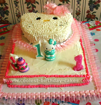 Hello Kitty Birthday Cake Photo