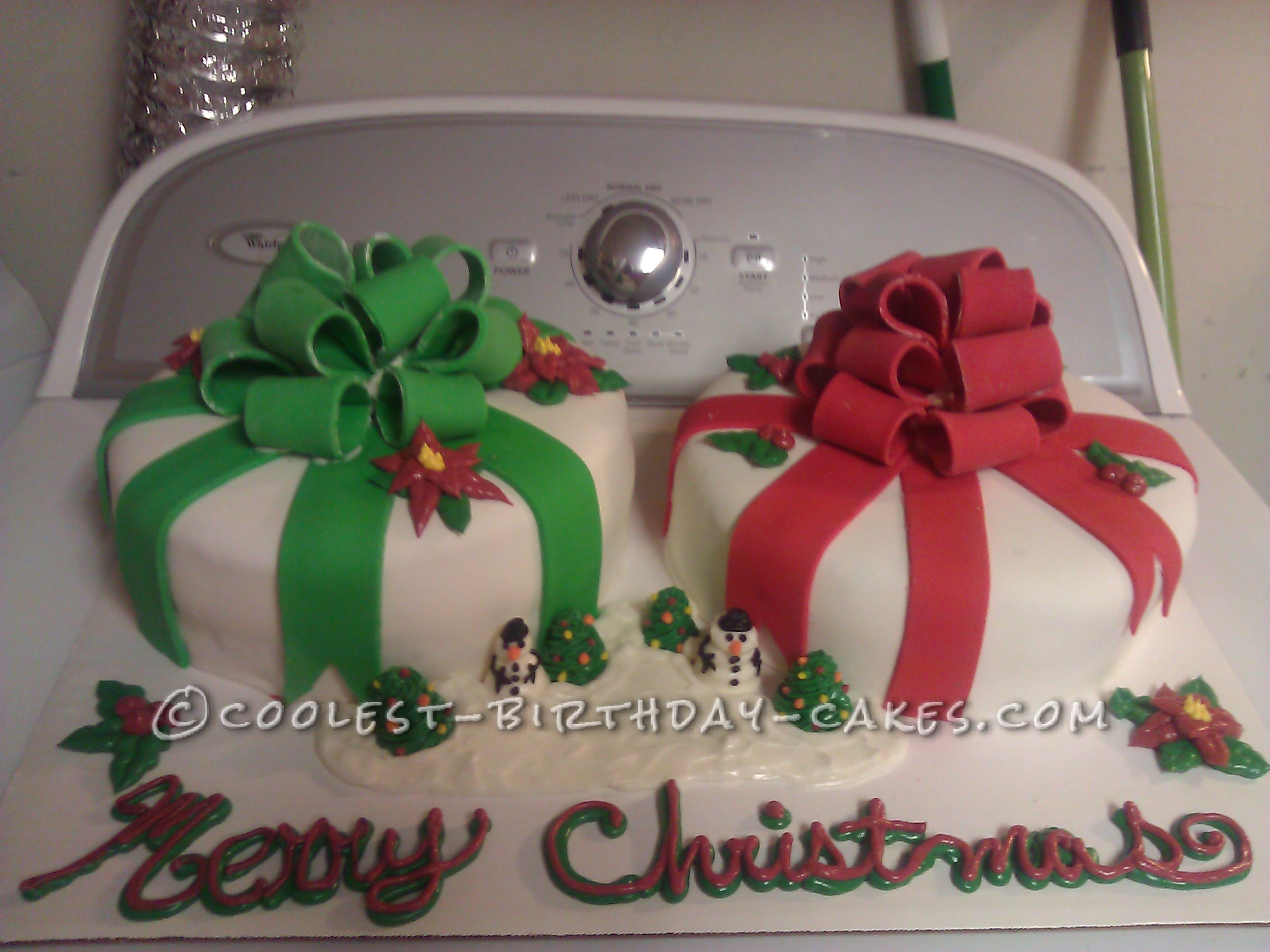Coolest Christmas Scene Present Cake