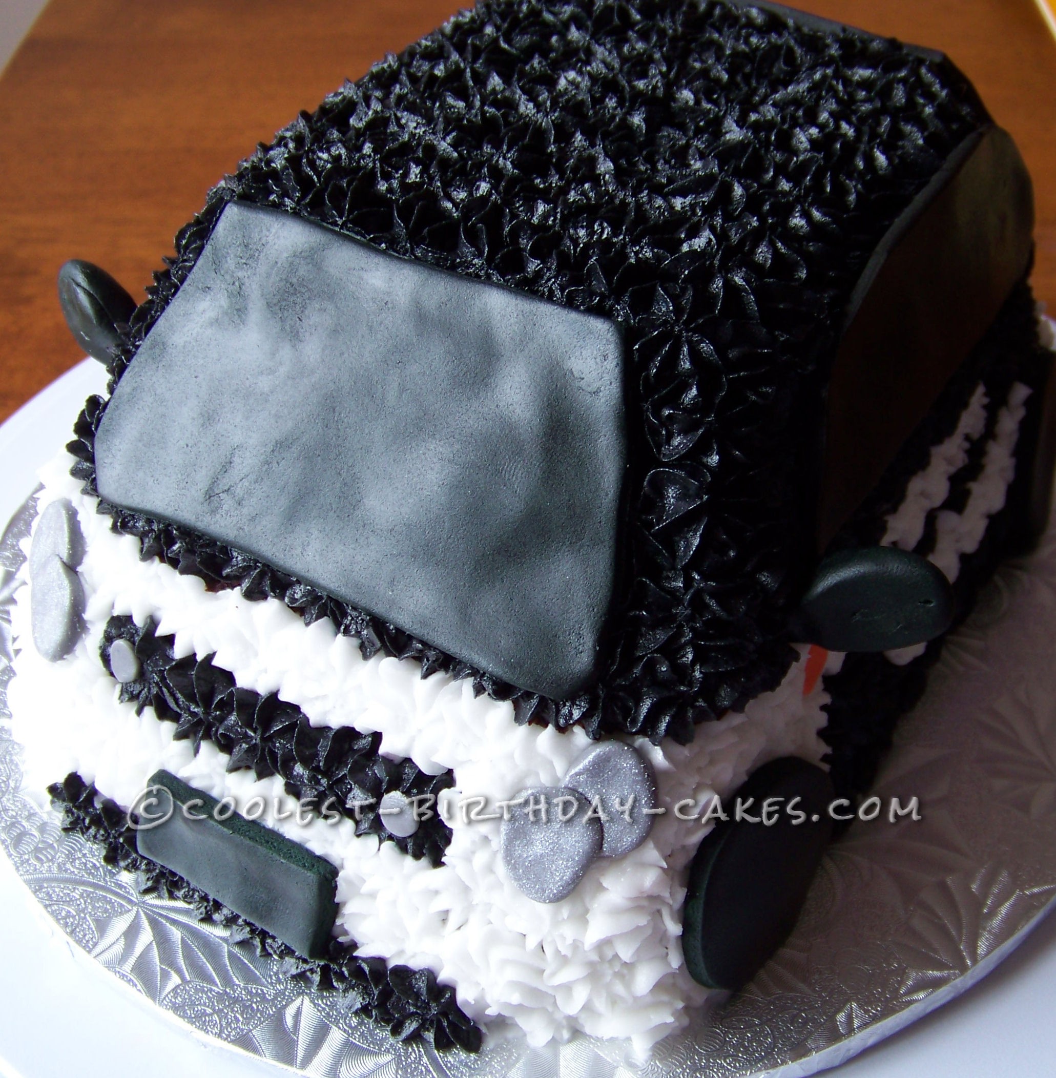 Coolest Smart Car Cake