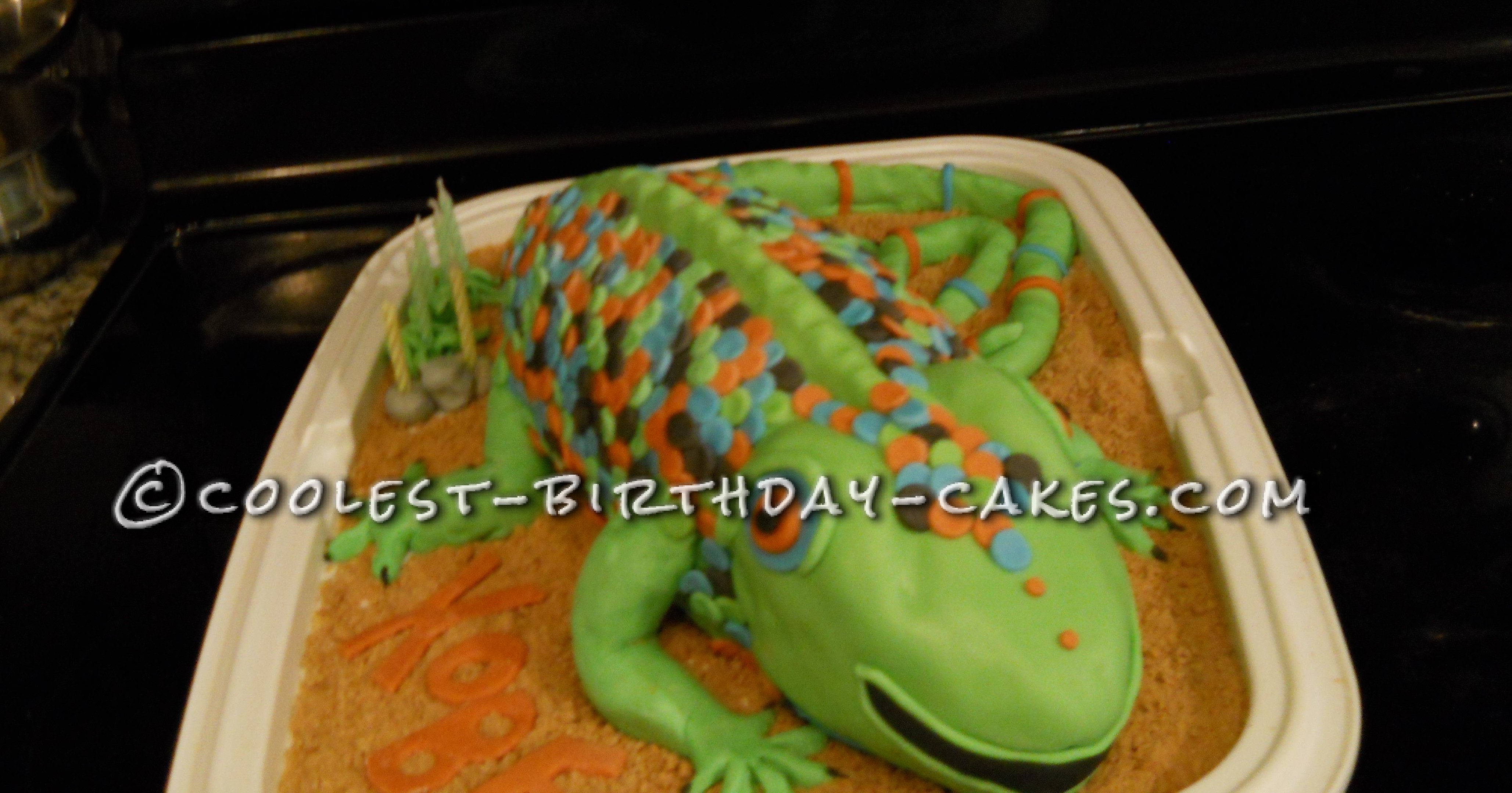 Coolest Larry the Lizard Birthday Cake