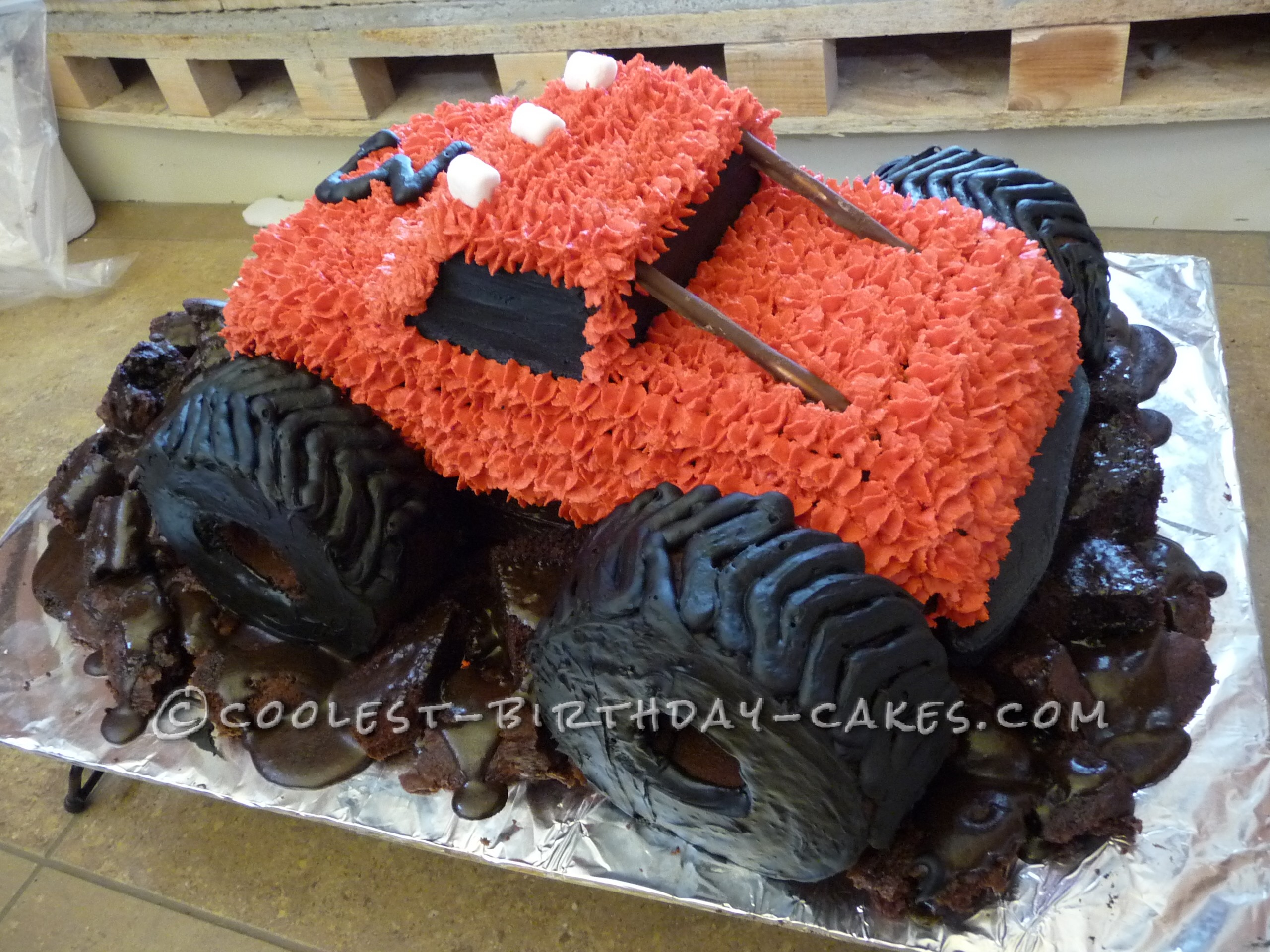 Coolest DIY Birthday Cakes
