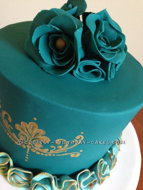 Coolest Teal and Gold Cake